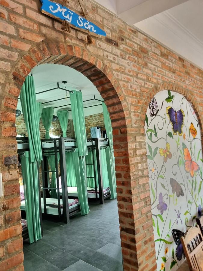Calm House 2 Hostel ホイアン エクステリア 写真