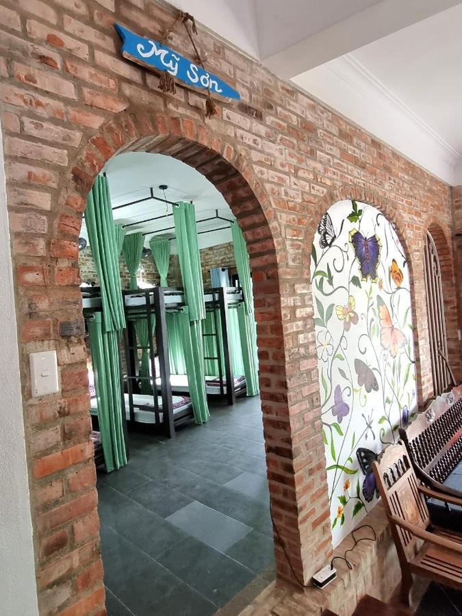 Calm House 2 Hostel ホイアン エクステリア 写真